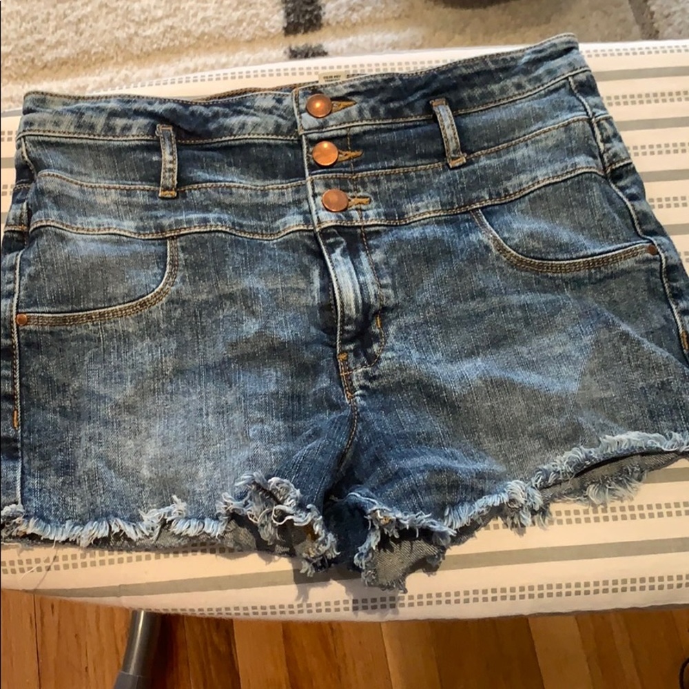 vintage high waisted denim shorts